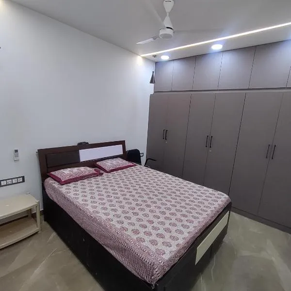 Om Nivas, Hotel in Bhuj