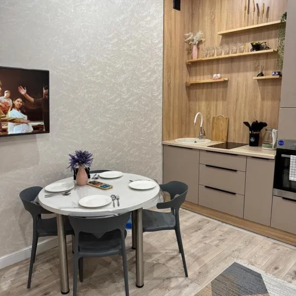 A-Six Apartment ЖК Адилет, khách sạn ở Karagandy