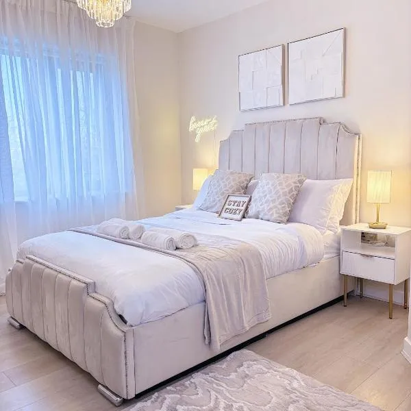 Luxury 2 bedroom Leeds City Apartment with Free parking & Jacuzzi bath, hotel v destinaci Leeds