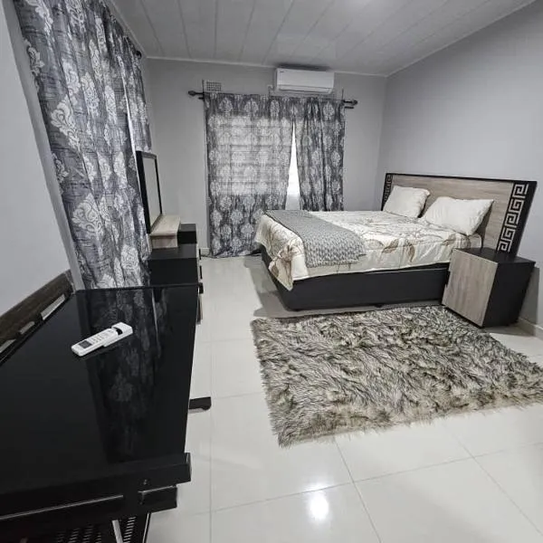 Sally Springs Apartments, hotel a Livingstone