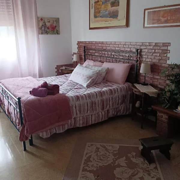 Home Sweet Home Milano Malpensa Aereoporto, hotel v destinaci Cardano al Campo