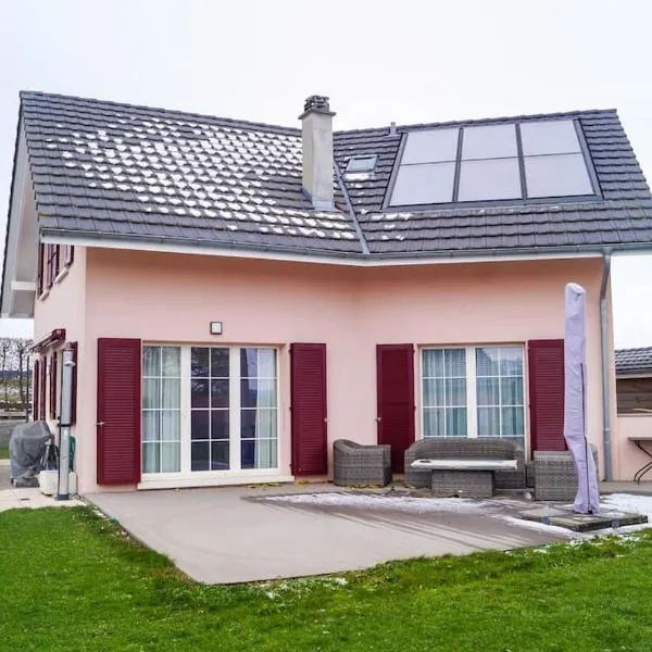 Villa spacieuse et familiale, hôtel à Servion