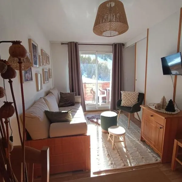Appartement la Foux d'Allos vue sur la montagne, hôtel à Allos