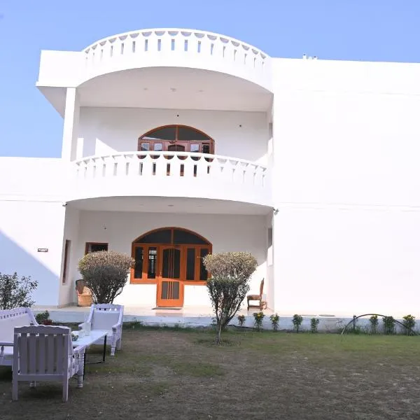 Paradise Island, ξενοδοχείο στο Αμριτσάρ