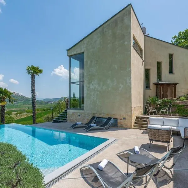 Le Grand Cru Villa, hotel in Brkač