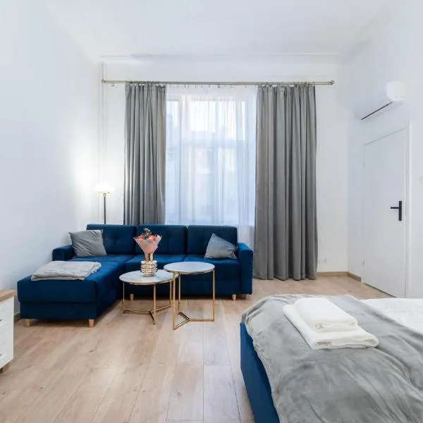 AZARentier1 Apartament Słowackiego, hotel in Poznań
