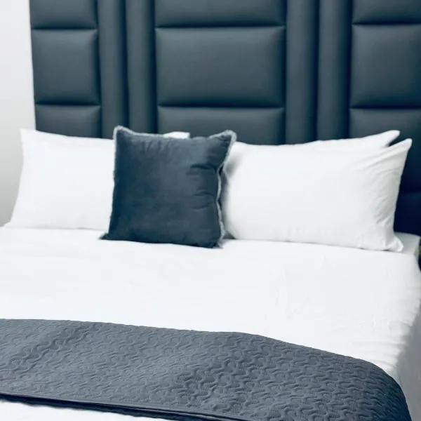 Stay-Tiah Whyte Room, hotel in Durban