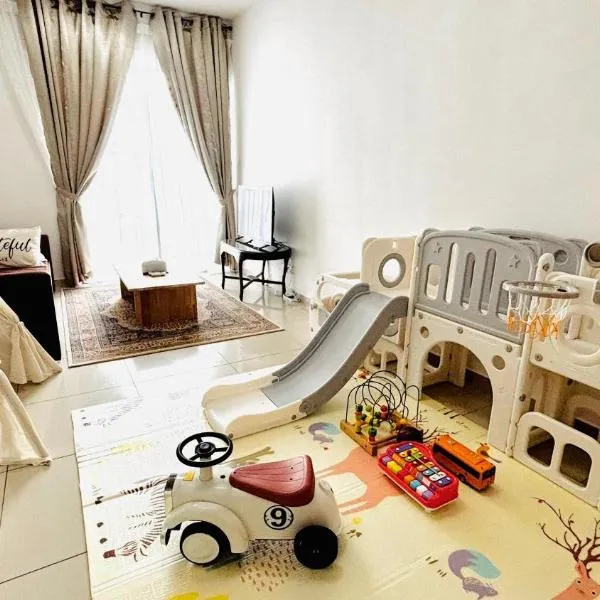 Supercozy kids-theme #4 Walk to i-City Park & Mall，位于莎阿南的酒店