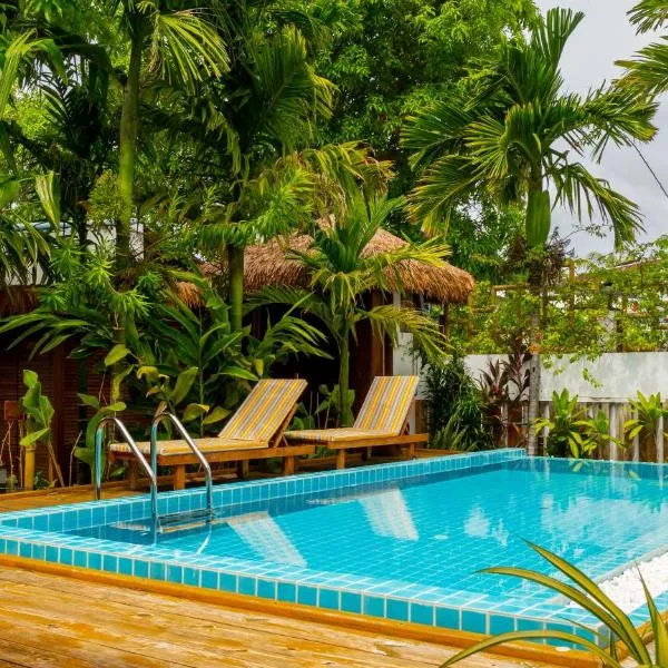 Shark lounge, hotel in Fuvahmulah