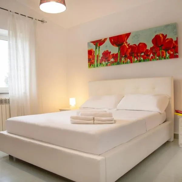 Casa Petito - Casa Vacanze, hotell sihtkohas Giugliano in Campania