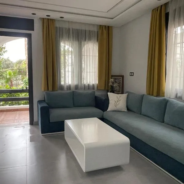 Appartement pied sur mer，弗尼迪克的飯店