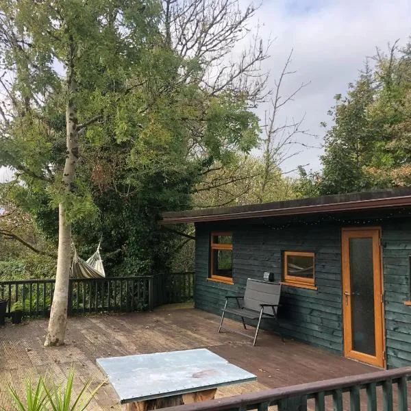 Dads cabin, hotel in Cooleen