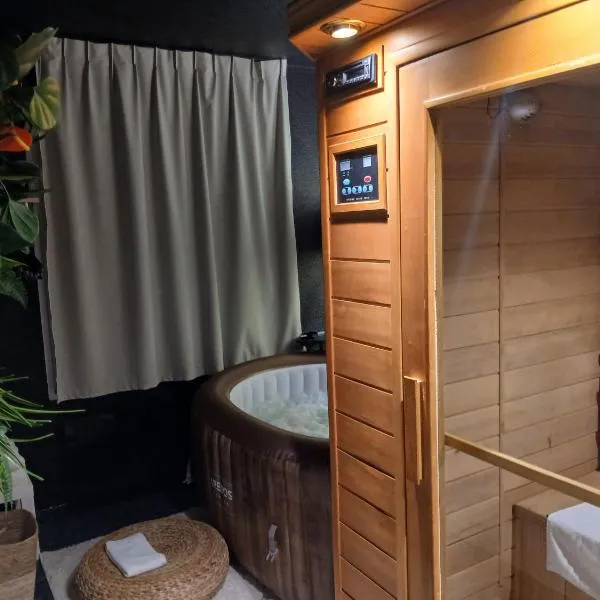 hôtel QUICK Palace Tours Nord โรงแรมในตูร์