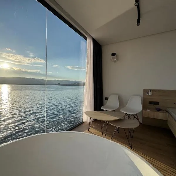 Selmidis Diamond - Luxury View Cottage & Sauna, hotel v destinaci Sevan
