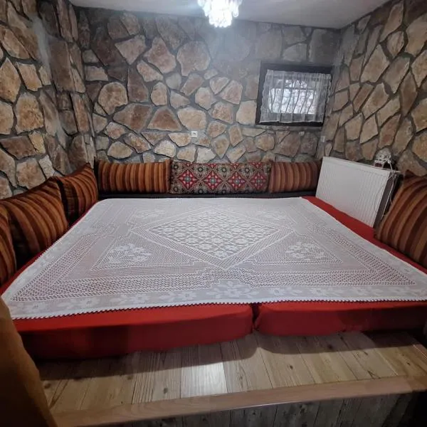 Το Πέτρινο της Γιαγιάς, hotel a Florina