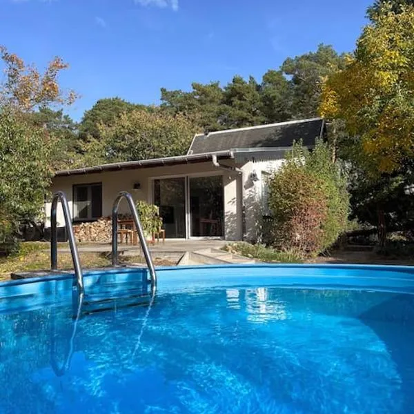 Modernes Waldhaus im Spreewald, hotel in Lübben
