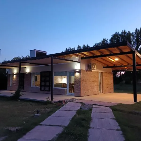 Casa de Campo Benegas con cochera y parrilla, hotel v destinaci San Rafael