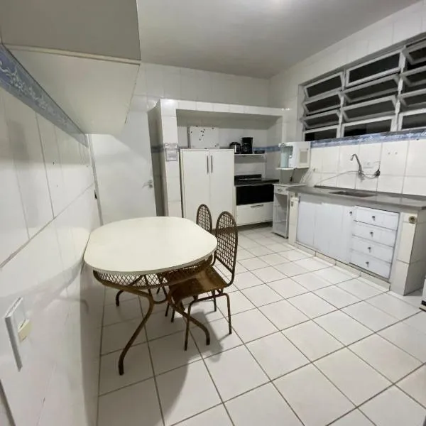 Santorini House, ξενοδοχείο σε Γκουαρούχα