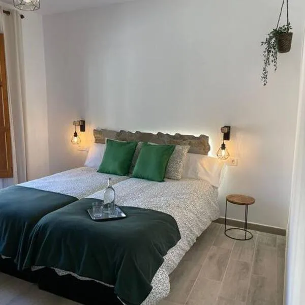 Habitación L'Elefant en Casa Camí de les Aigües Monistrol de Montserrat, hotel in Monistrol
