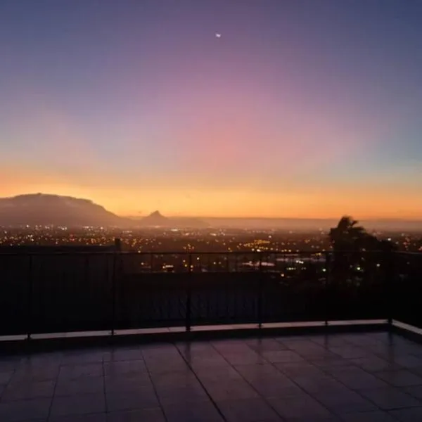 Grace Space in Plattekloof, hotel in Cape Town