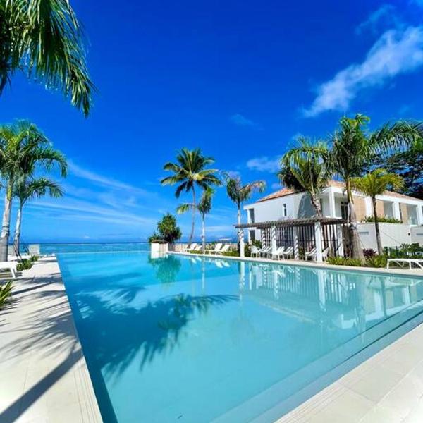 Tahatai - Private beach, pool, AC, High speed net, Paea