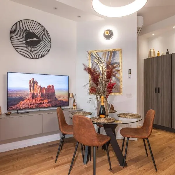 Palazzo Cavour, 34 - Luxury Suite Cardo, ξενοδοχείο στην Παβία