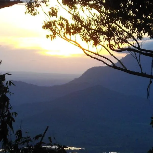 Villa Kinyonga, Camp Mawingu, hotel v mestu Muheza