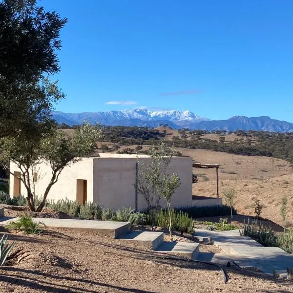 TOUGYA Ecolodge Near Agafay Desert，位于马拉喀什的酒店