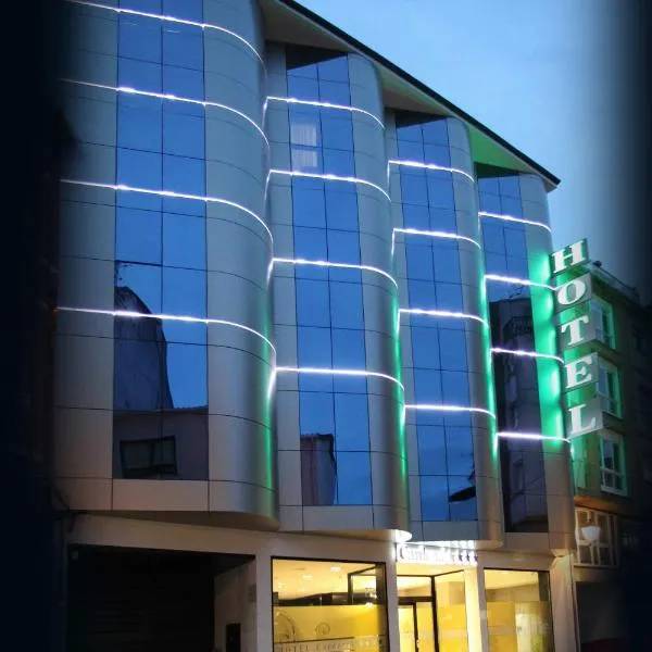 Hotel Cardenal, hotel in Monforte de Lemos