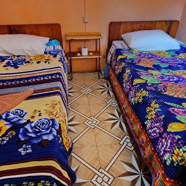 Hospedaje Santo Domingo, hotel v destinaci Panajachel