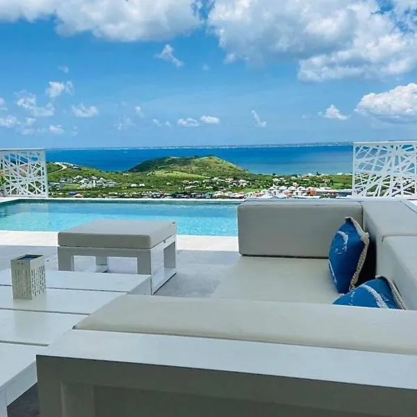 Prestigious Villa & Apartment Marewa with Breathtaking Ocean View - Saint Martin French Side, ξενοδοχείο σε Grand Case