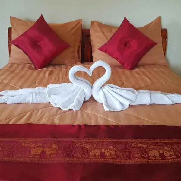 โรงแรมเรือนขุมทรัพย์, hotel in Ban Sung Yang
