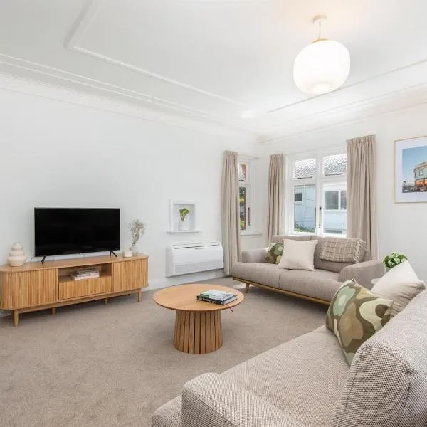 Charming Roslyn Home, hotel v destinaci Dunedin