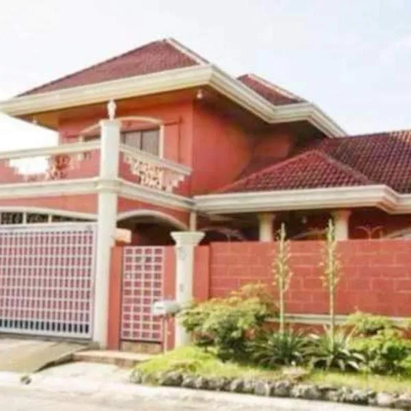 Tropical house, khách sạn ở Manila