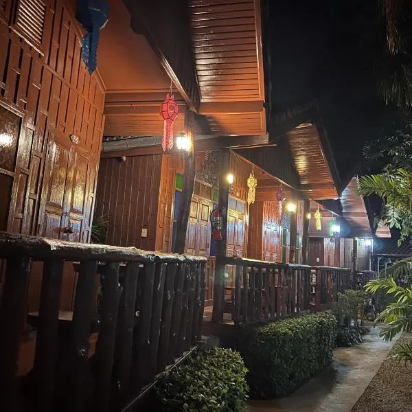 Riverside Retreat Sukhothai Guest House, hotel v destinaci Sukhothai