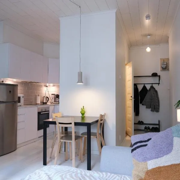 Cozy & Peaceful Kallio Studio Near Everything, hotel in Helsinki