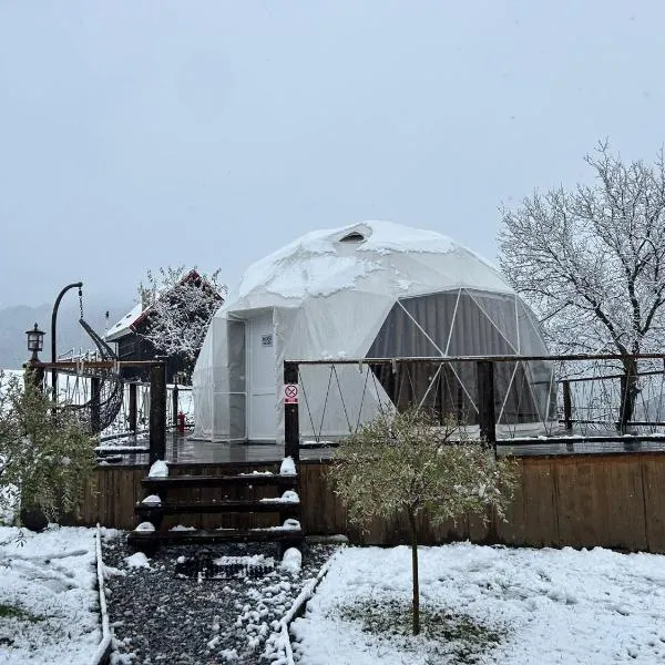 Glamount, hotel v destinaci Fărcaşa