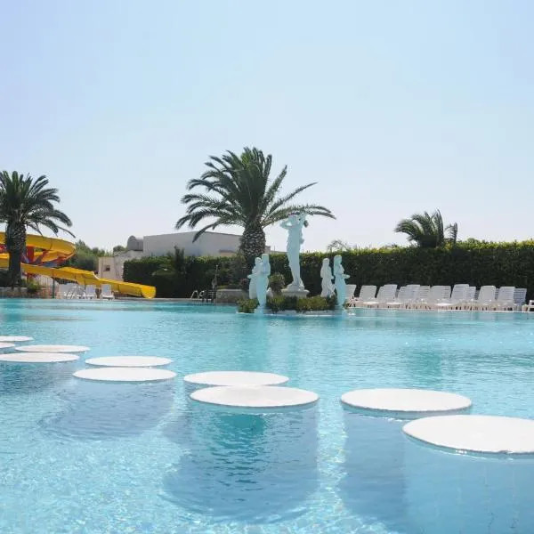 Camping Villaggio Pineta Al Mare, Hotel in Specchiolla
