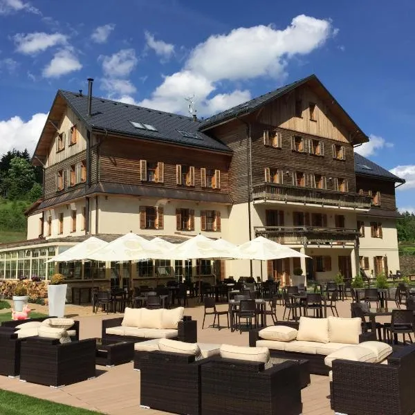 Hotel Rezidence Golf，位于玛丽亚温泉的酒店