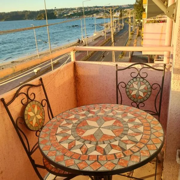 Departamento Playa Bellavista Tomé, hotel in Tomé