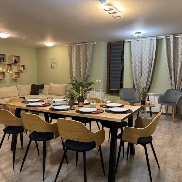 Olive Apartment with terrace B100 in Grand Resort Pamporovo, hotel in Pamporovo