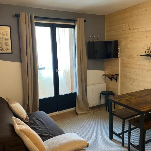 La Foux d'Allos, Studio 20m2, loggia, 5 personnes，位于阿洛斯的酒店