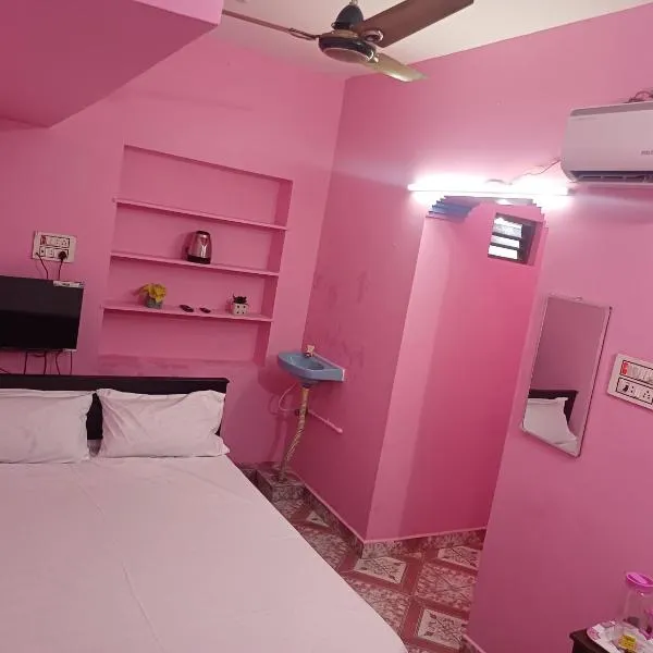 Lakshmi Homes Homestay-1, hotel v destinaci Tiruvannamalai