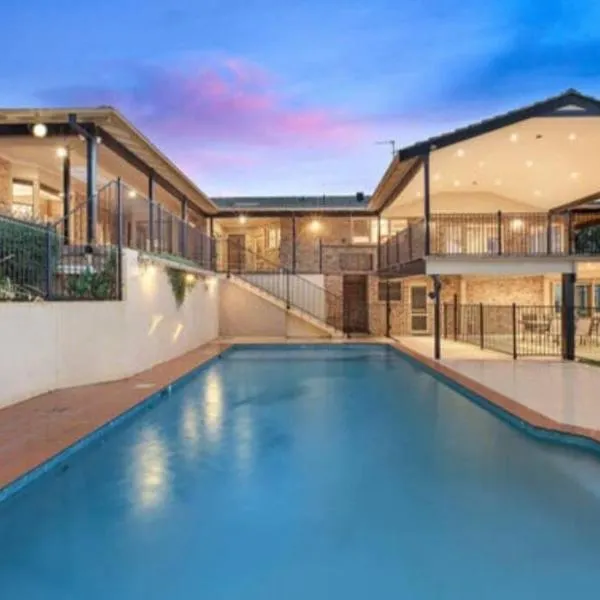 Capturing Breathtaking Retreat!, ξενοδοχείο σε Denham Court