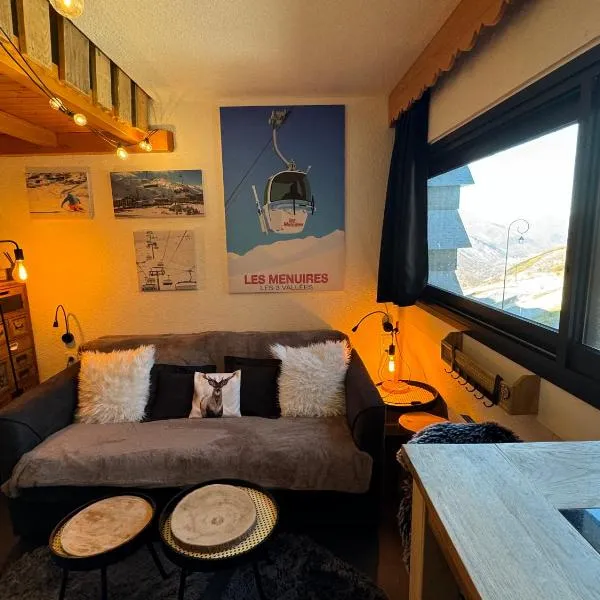 Les Menuires centre! Chaleureux studio sur les pistes!, hotel in Les Menuires