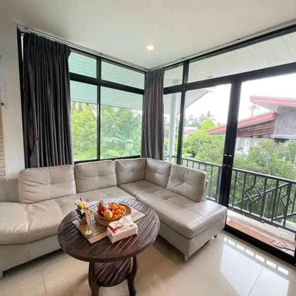 Peaceful garden Luna House, hotel in Ko Kong Nui