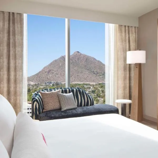 Caesars Republic Scottsdale, a Hilton Hotel, hotel in Scottsdale