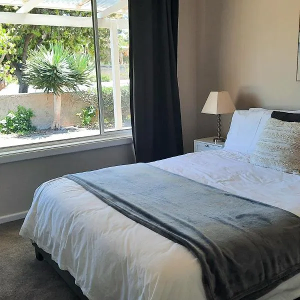 Tidal Pool Retreat - Central Kingscote, hotel a Kingscote