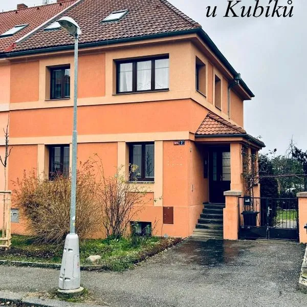 Apartmány u Kubíků, Hotel in Hradec Králové