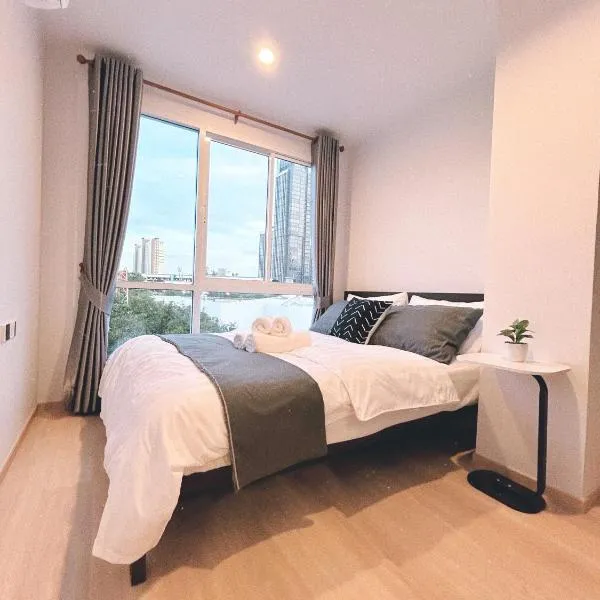 Komfy Quarters, hotel in Sathani Bang Khen
